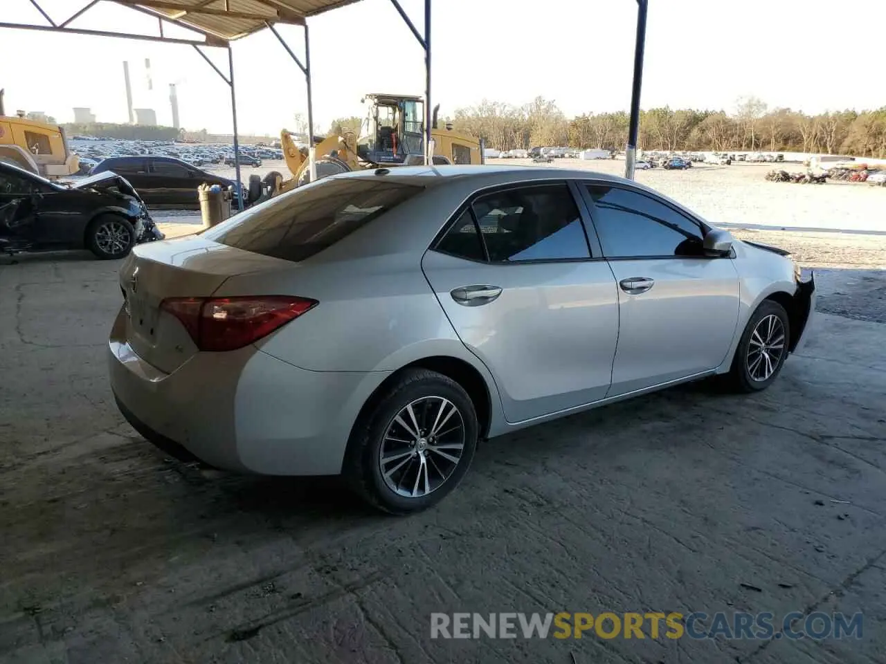 3 Photograph of a damaged car 2T1BURHE9KC195168 TOYOTA COROLLA 2019