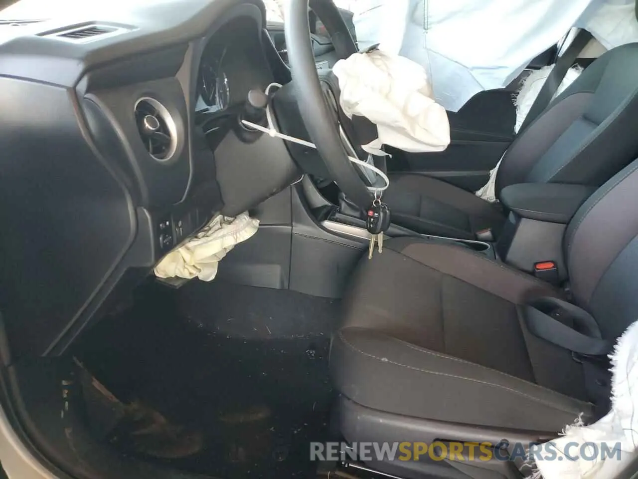7 Photograph of a damaged car 2T1BURHE9KC195168 TOYOTA COROLLA 2019