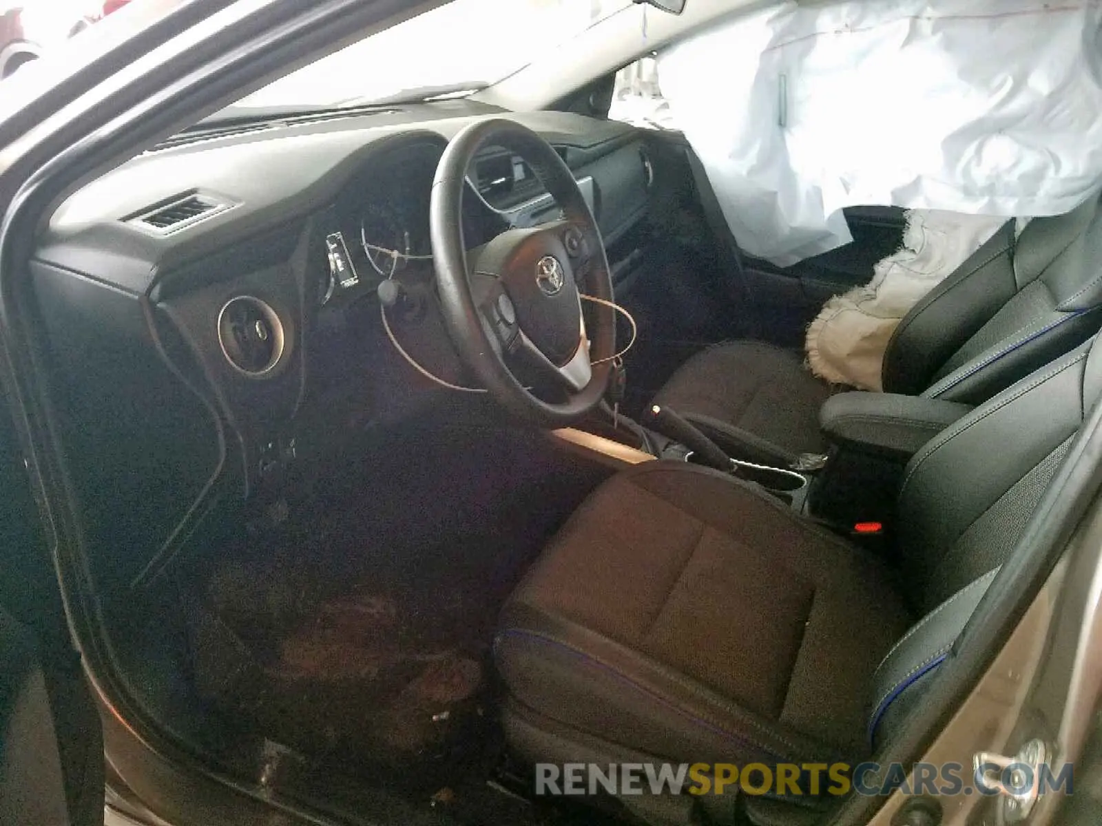5 Photograph of a damaged car 2T1BURHE9KC209067 TOYOTA COROLLA 2019