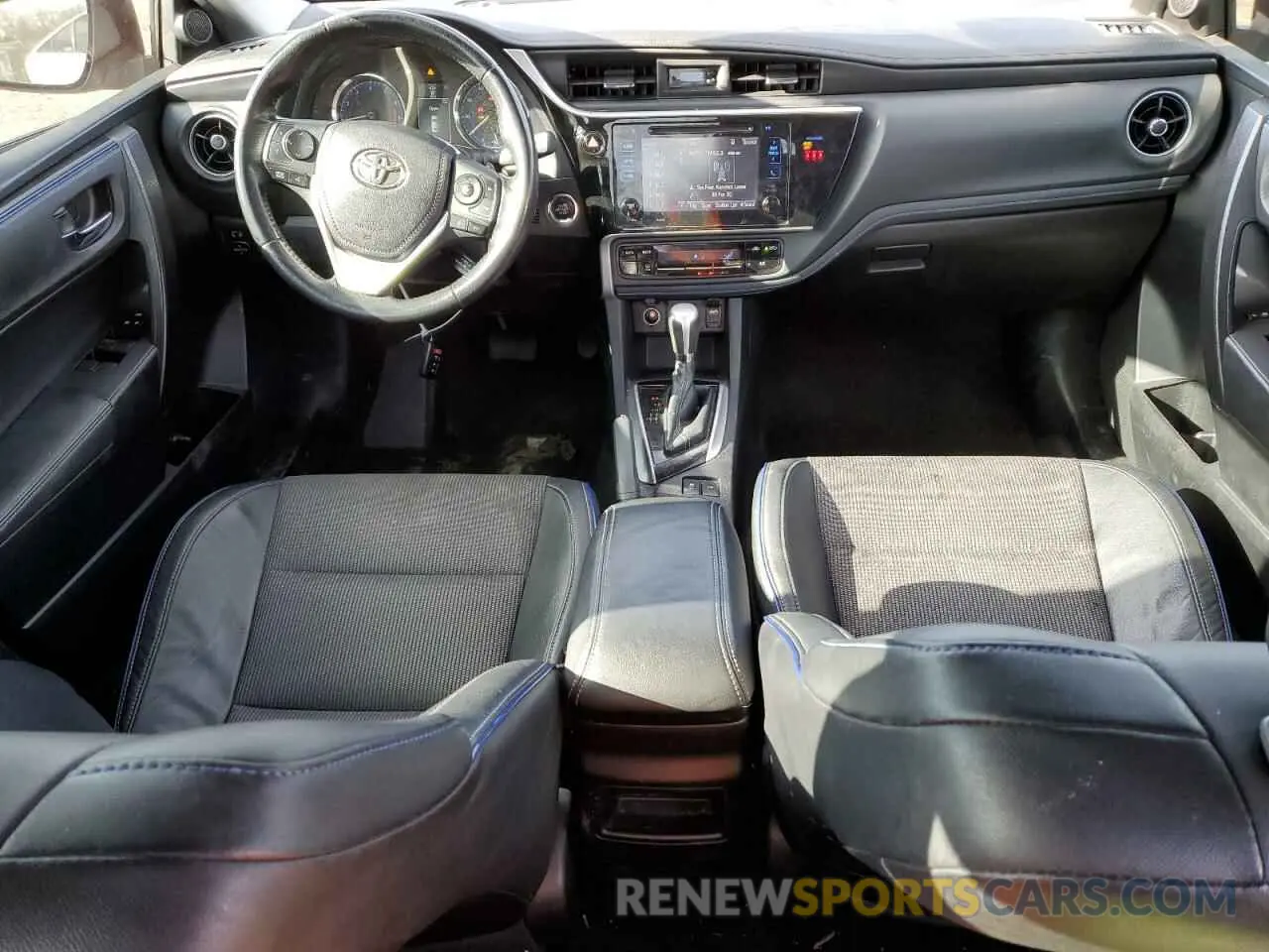 8 Photograph of a damaged car 2T1BURHE9KC212888 TOYOTA COROLLA 2019