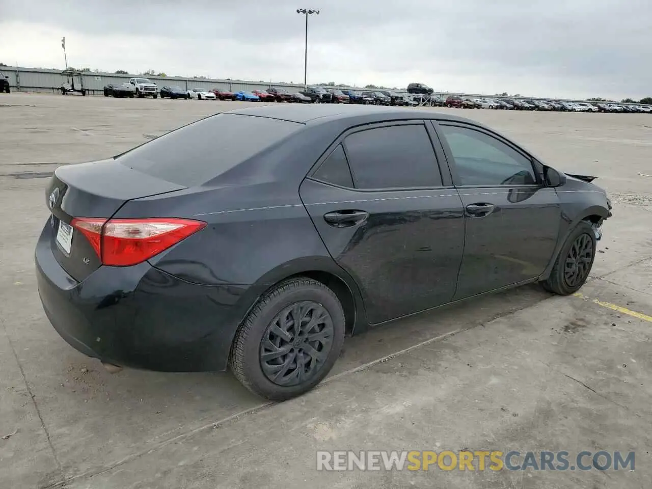 3 Фотография поврежденного автомобиля 2T1BURHE9KC214933 TOYOTA COROLLA 2019