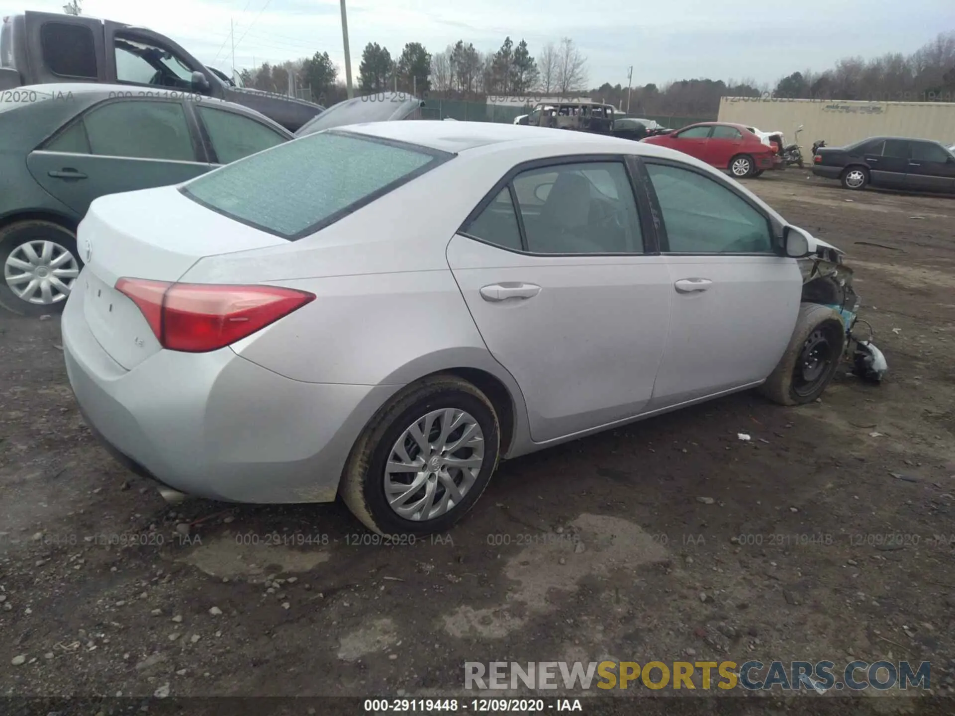 4 Photograph of a damaged car 2T1BURHE9KC220585 TOYOTA COROLLA 2019