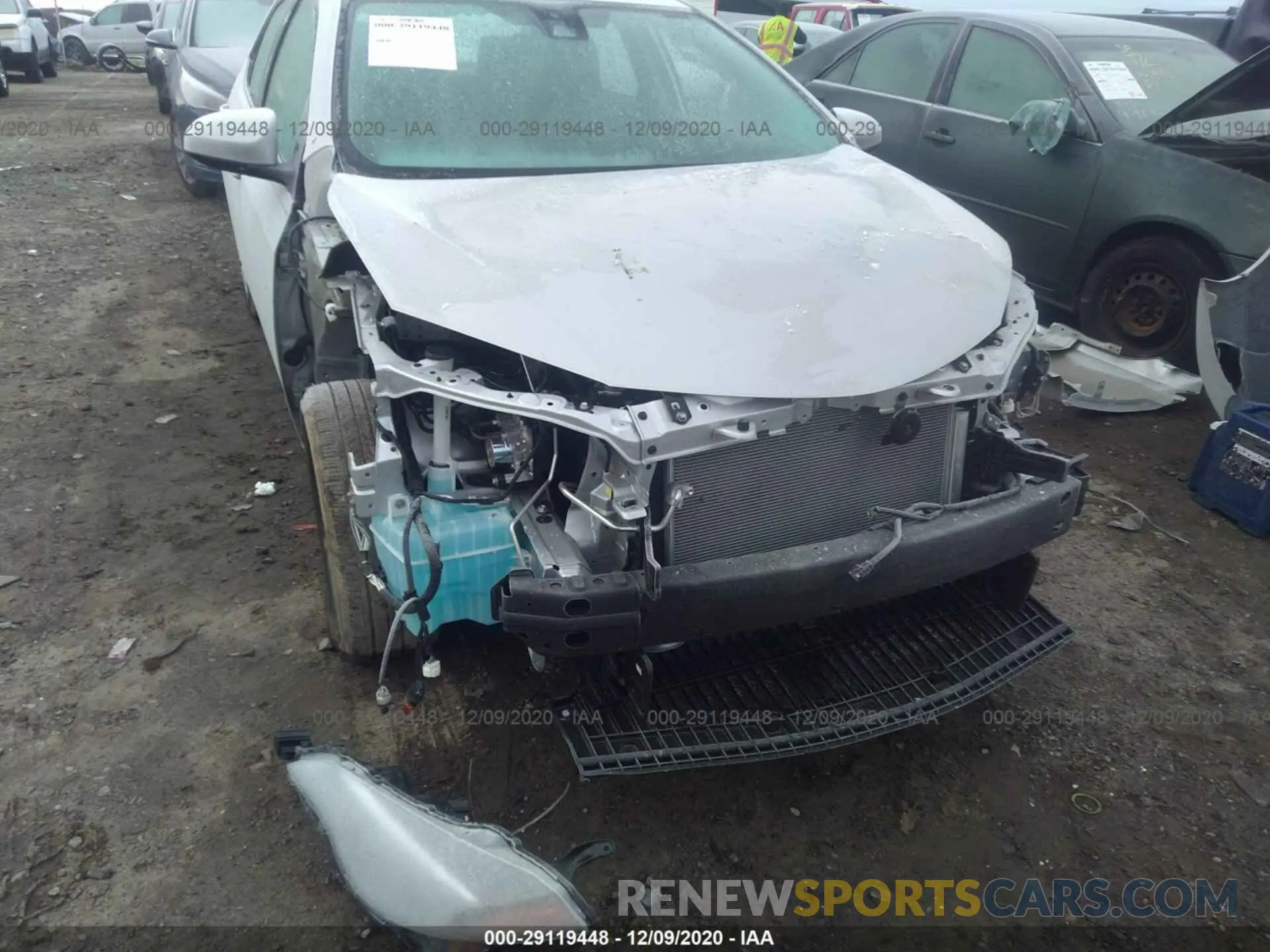 6 Photograph of a damaged car 2T1BURHE9KC220585 TOYOTA COROLLA 2019