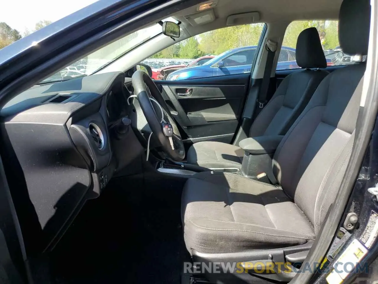 7 Photograph of a damaged car 2T1BURHE9KC220778 TOYOTA COROLLA 2019