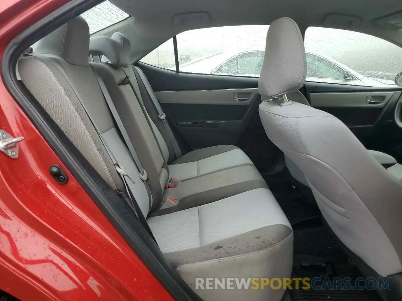 10 Photograph of a damaged car 2T1BURHE9KC227813 TOYOTA COROLLA 2019