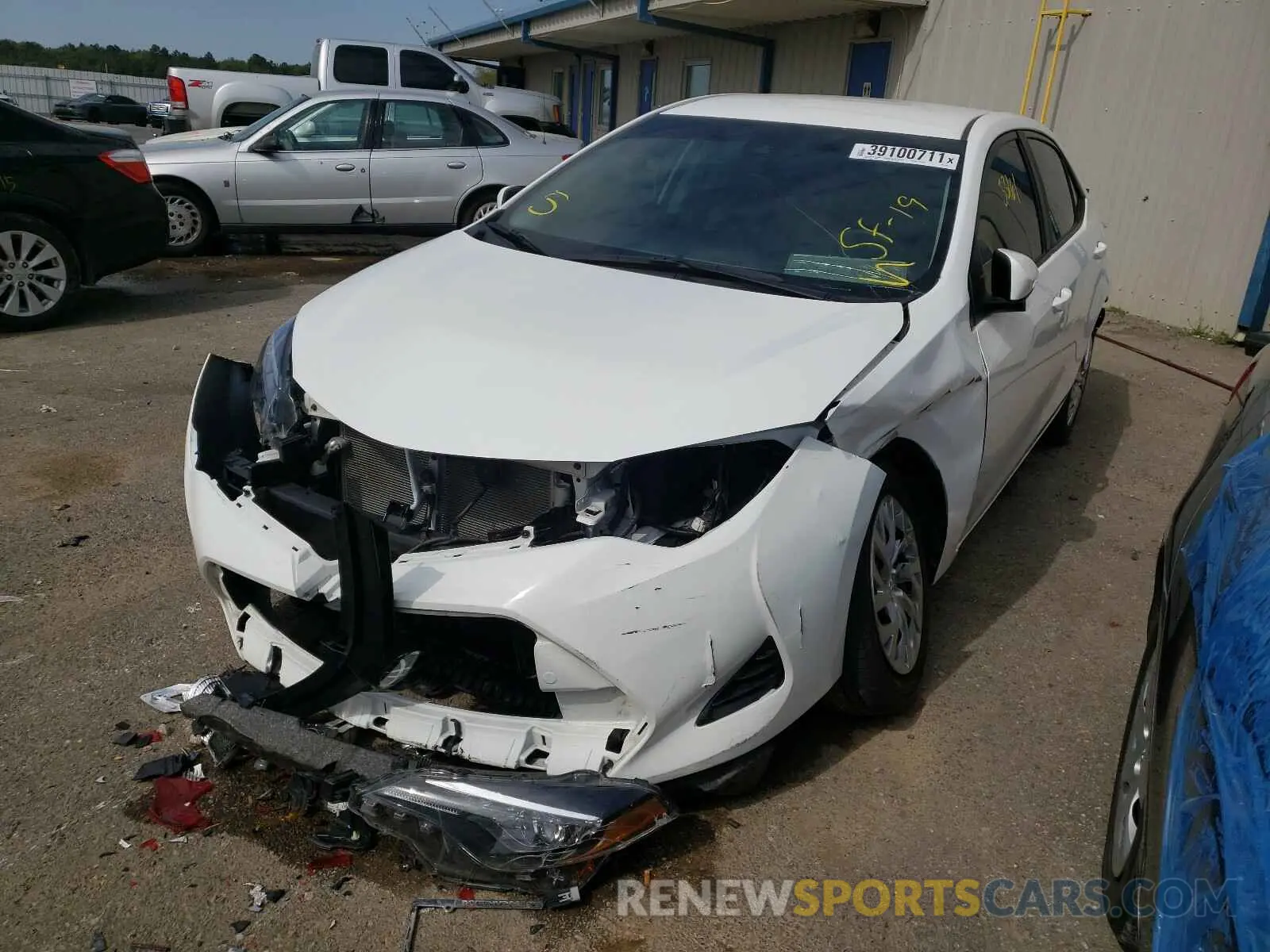 2 Фотография поврежденного автомобиля 2T1BURHE9KC230811 TOYOTA COROLLA 2019