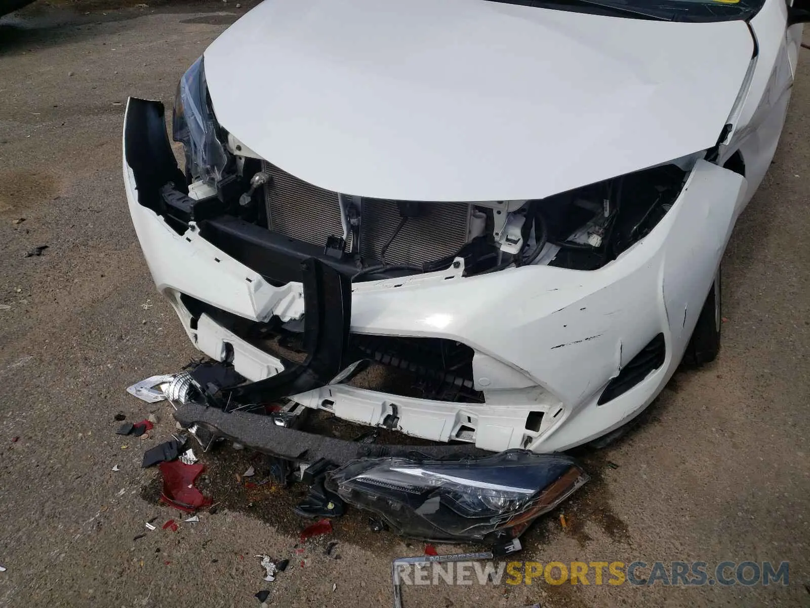 9 Фотография поврежденного автомобиля 2T1BURHE9KC230811 TOYOTA COROLLA 2019