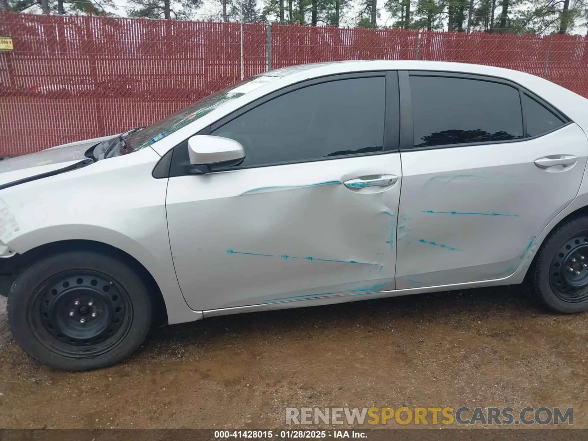 17 Photograph of a damaged car 2T1BURHE9KC232042 TOYOTA COROLLA 2019