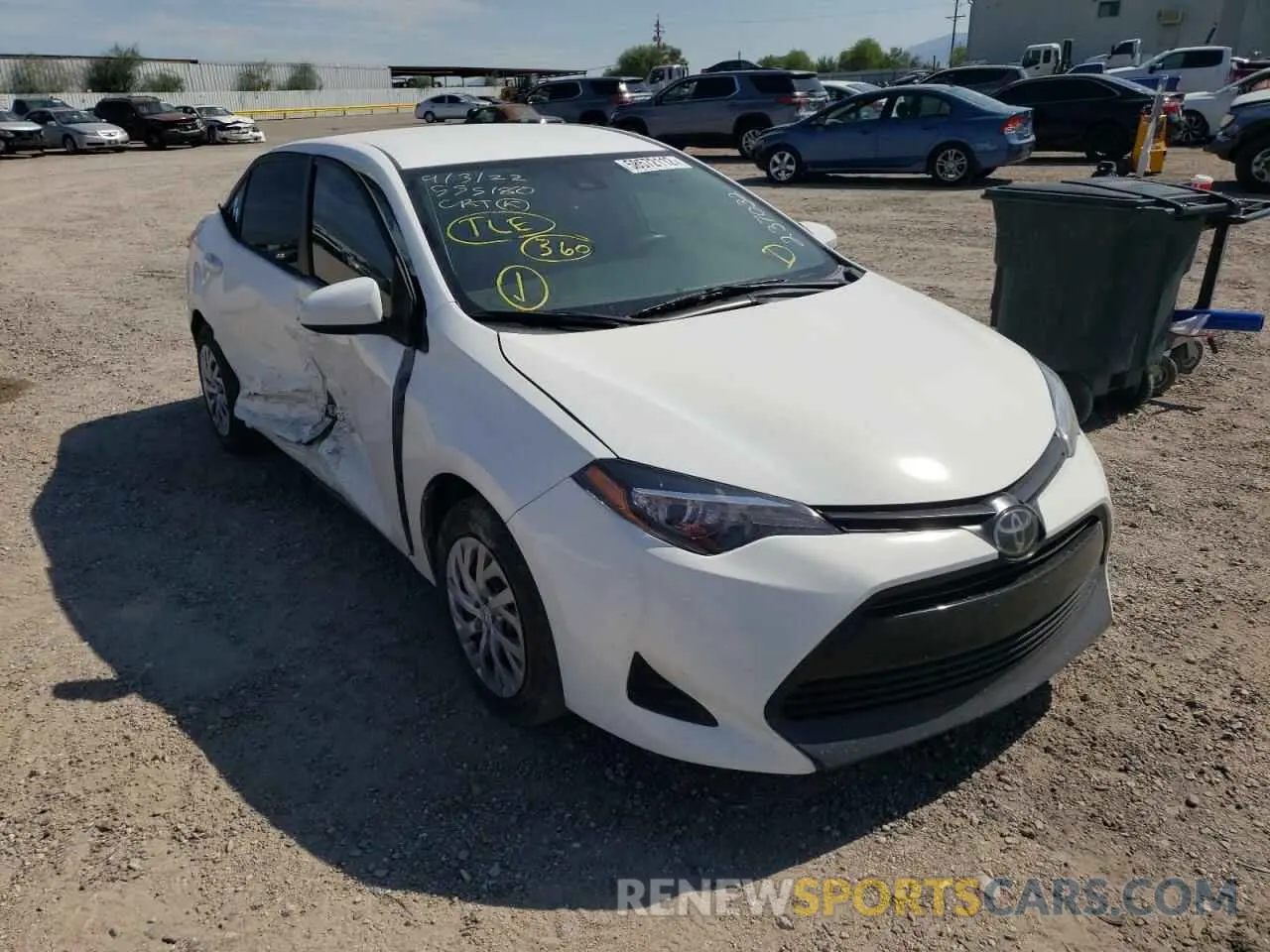 1 Фотография поврежденного автомобиля 2T1BURHE9KC237032 TOYOTA COROLLA 2019