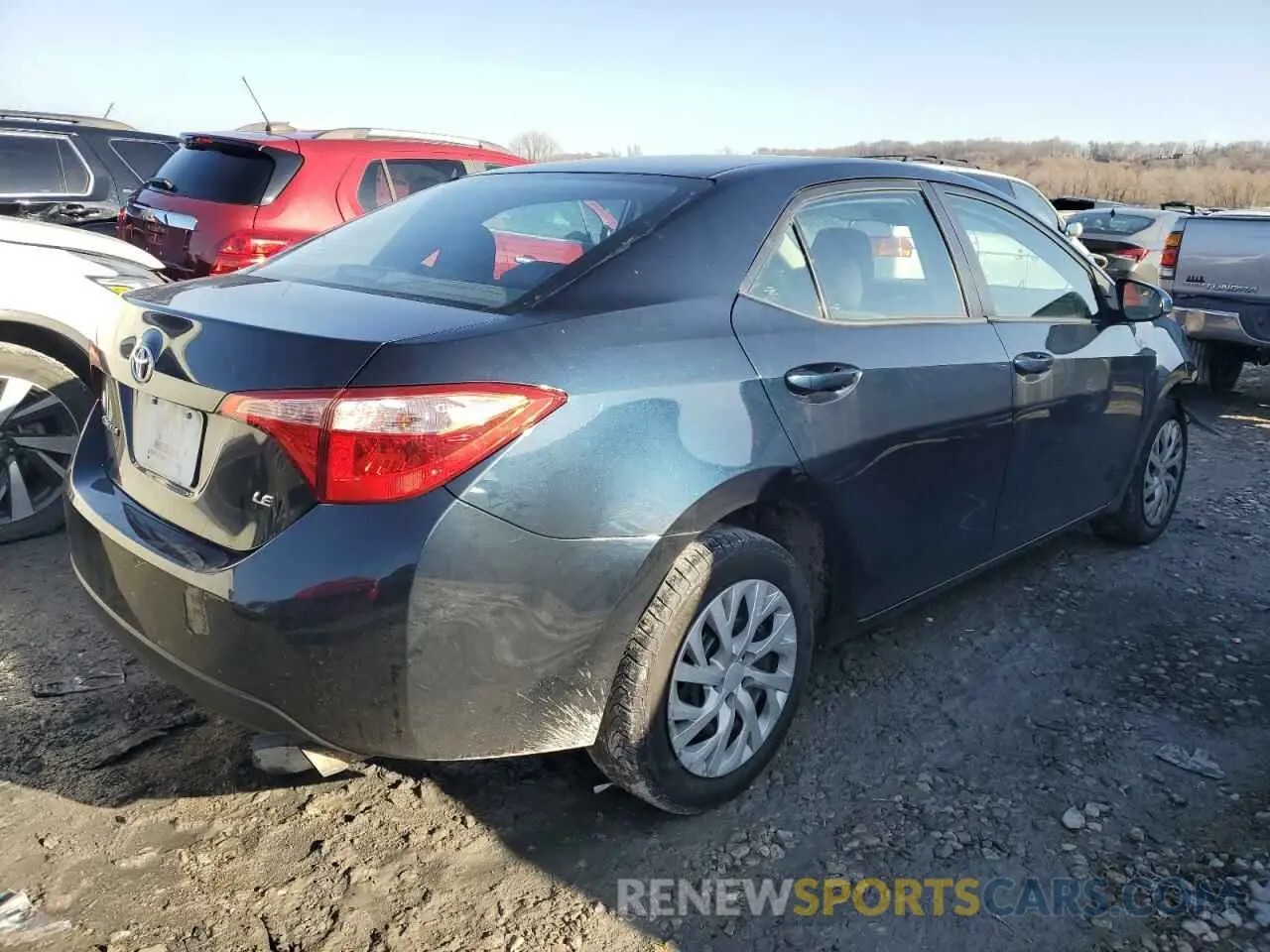3 Фотография поврежденного автомобиля 2T1BURHE9KC238147 TOYOTA COROLLA 2019