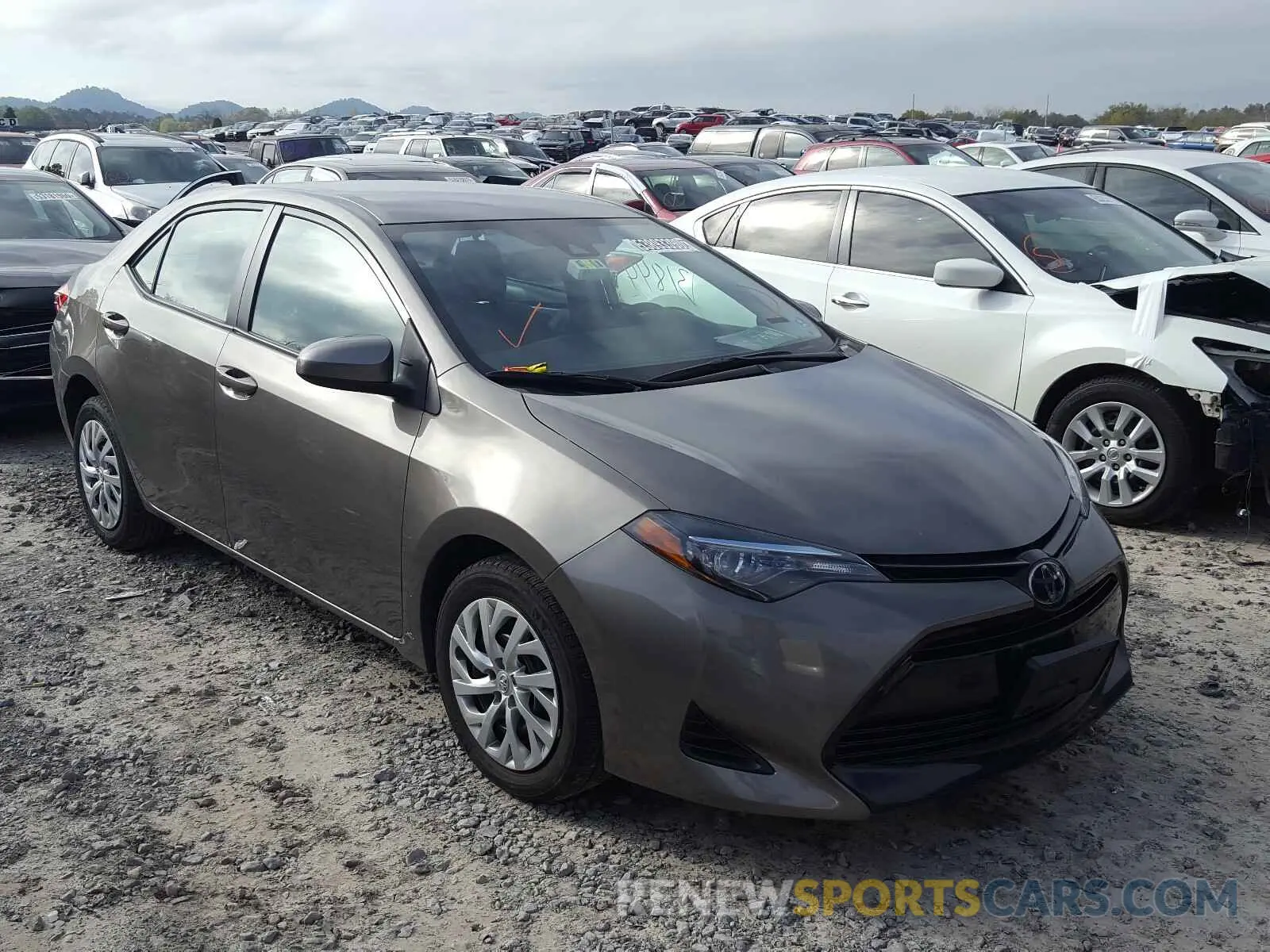 1 Photograph of a damaged car 2T1BURHE9KC239301 TOYOTA COROLLA 2019