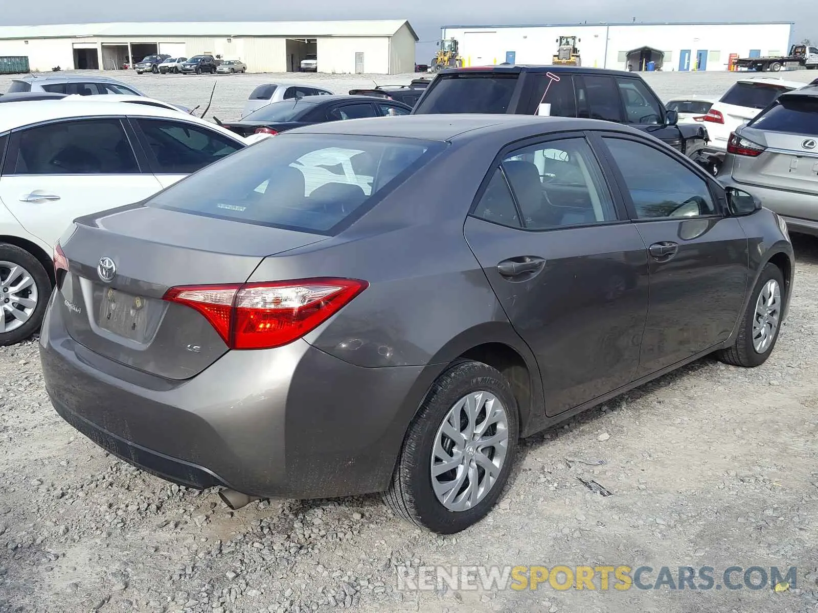 4 Photograph of a damaged car 2T1BURHE9KC239301 TOYOTA COROLLA 2019