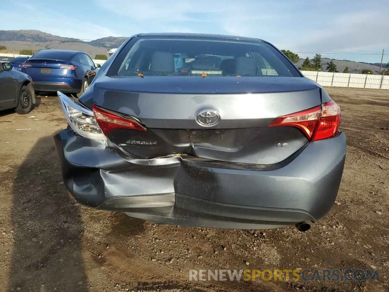 6 Photograph of a damaged car 2T1BURHE9KC244093 TOYOTA COROLLA 2019