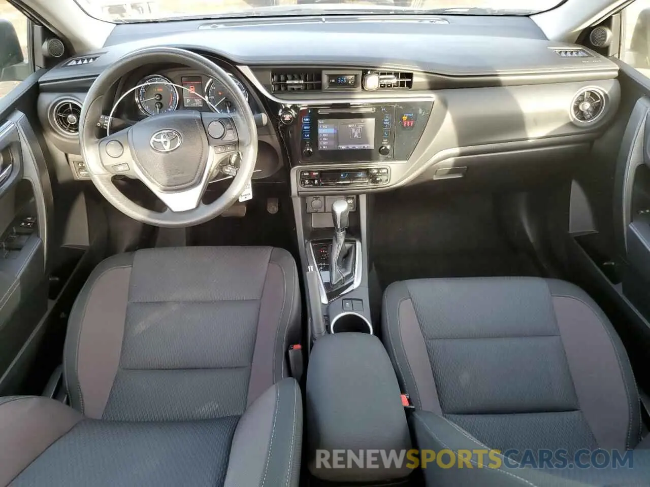 8 Photograph of a damaged car 2T1BURHE9KC244093 TOYOTA COROLLA 2019