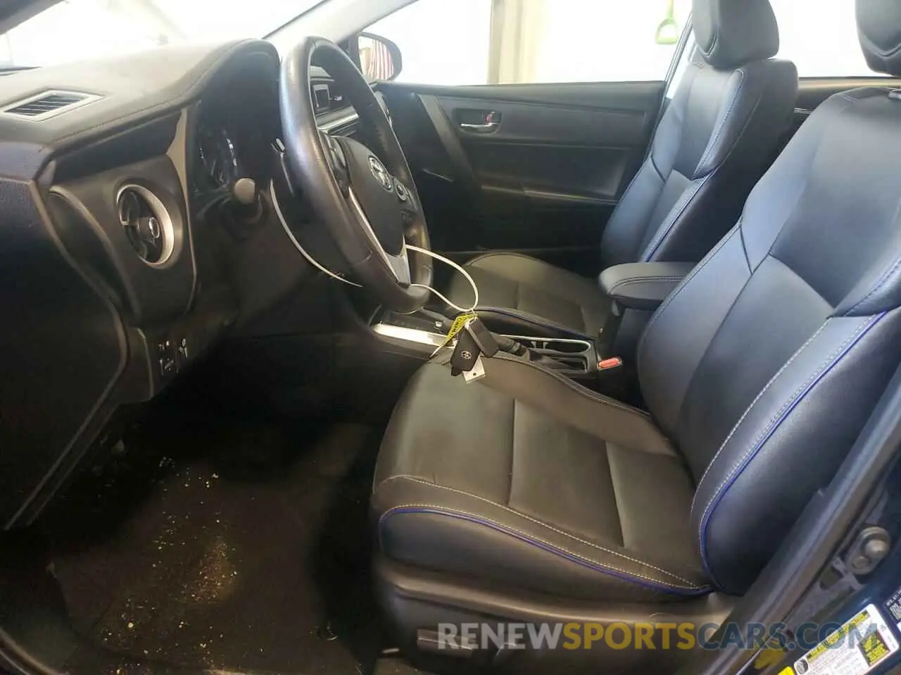 7 Photograph of a damaged car 2T1BURHE9KC245809 TOYOTA COROLLA 2019