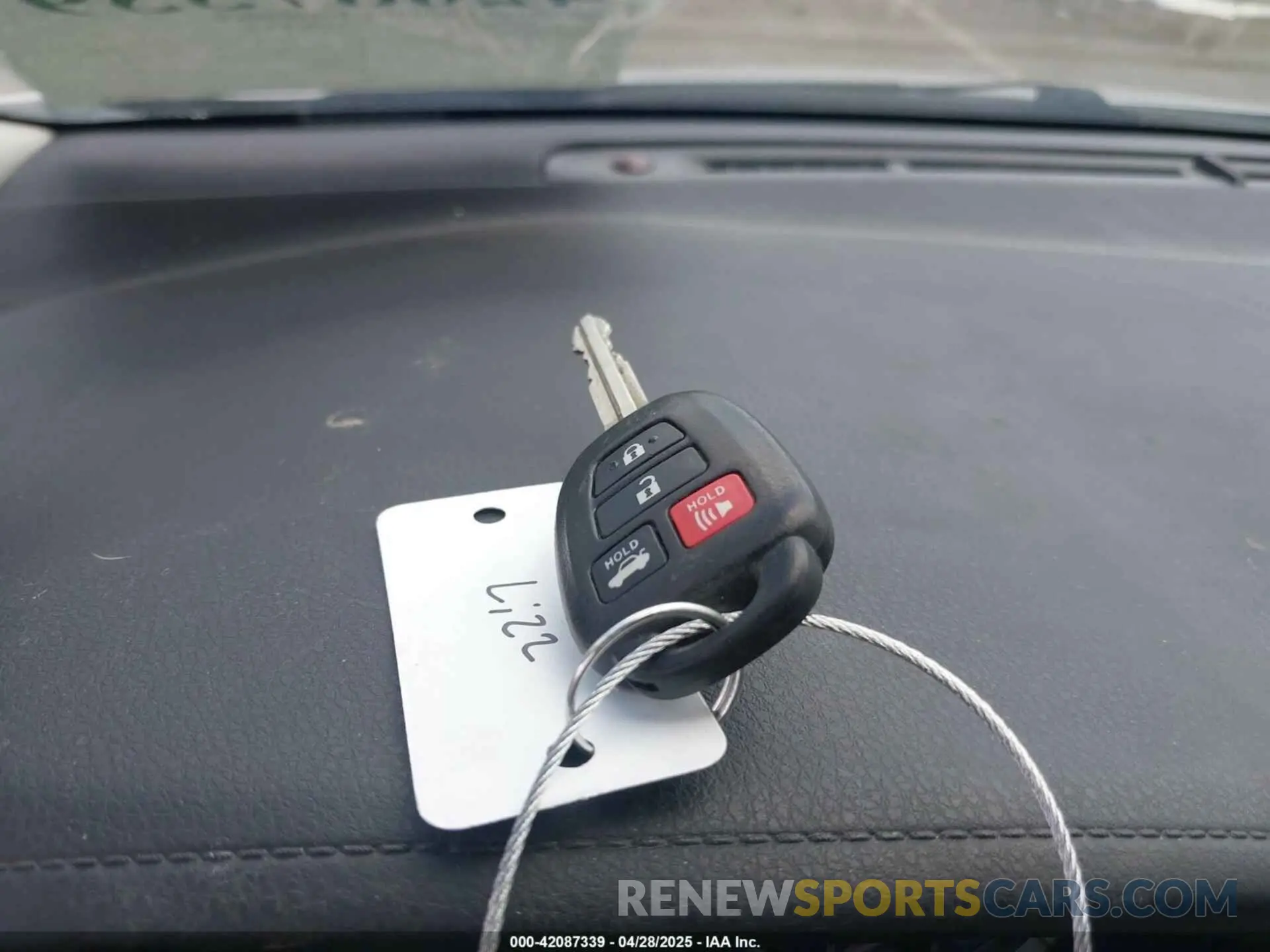 11 Фотография поврежденного автомобиля 2T1BURHEXKC143368 TOYOTA COROLLA 2019