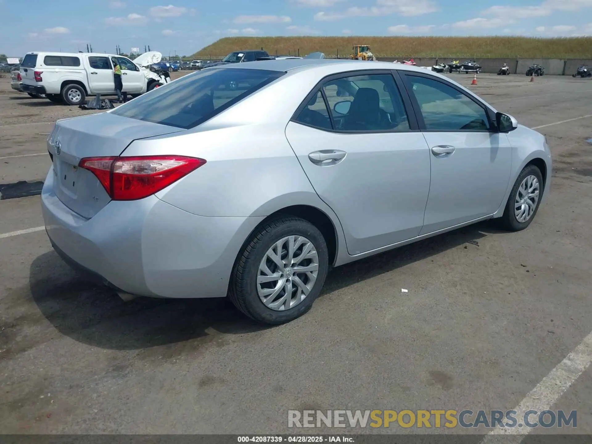 4 Фотография поврежденного автомобиля 2T1BURHEXKC143368 TOYOTA COROLLA 2019