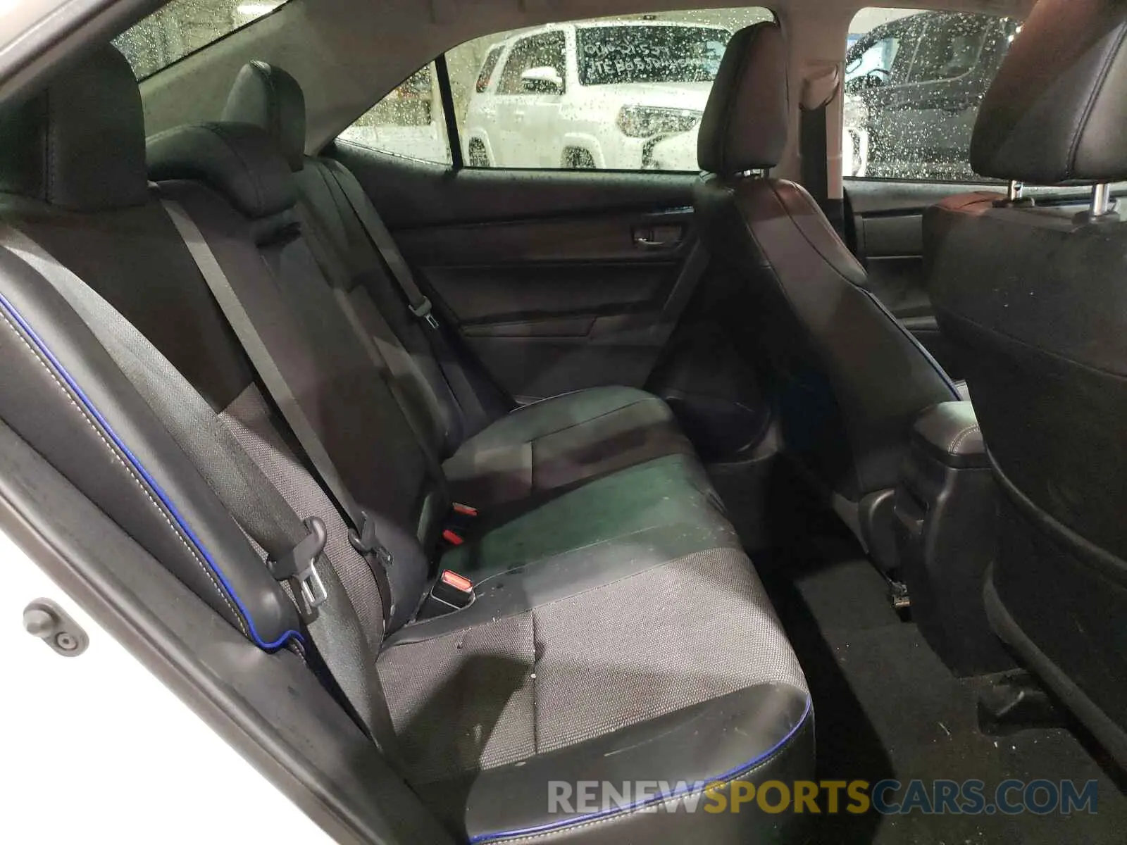 5 Photograph of a damaged car 2T1BURHEXKC144682 TOYOTA COROLLA 2019