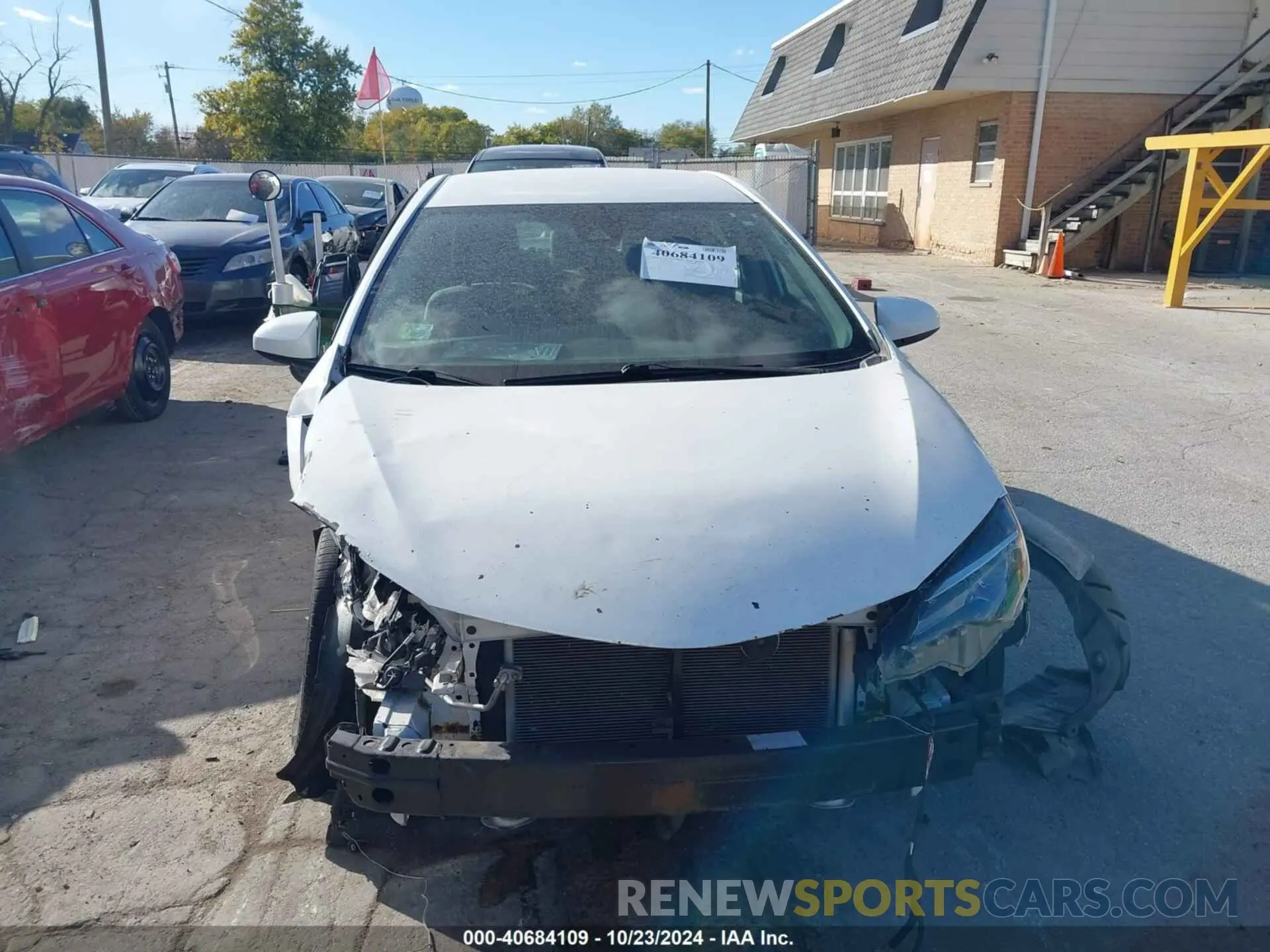 11 Photograph of a damaged car 2T1BURHEXKC146660 TOYOTA COROLLA 2019