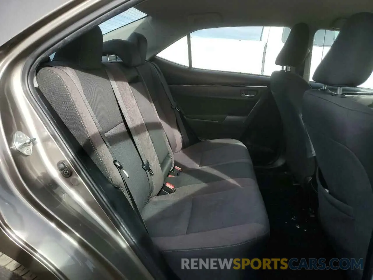 6 Photograph of a damaged car 2T1BURHEXKC149901 TOYOTA COROLLA 2019