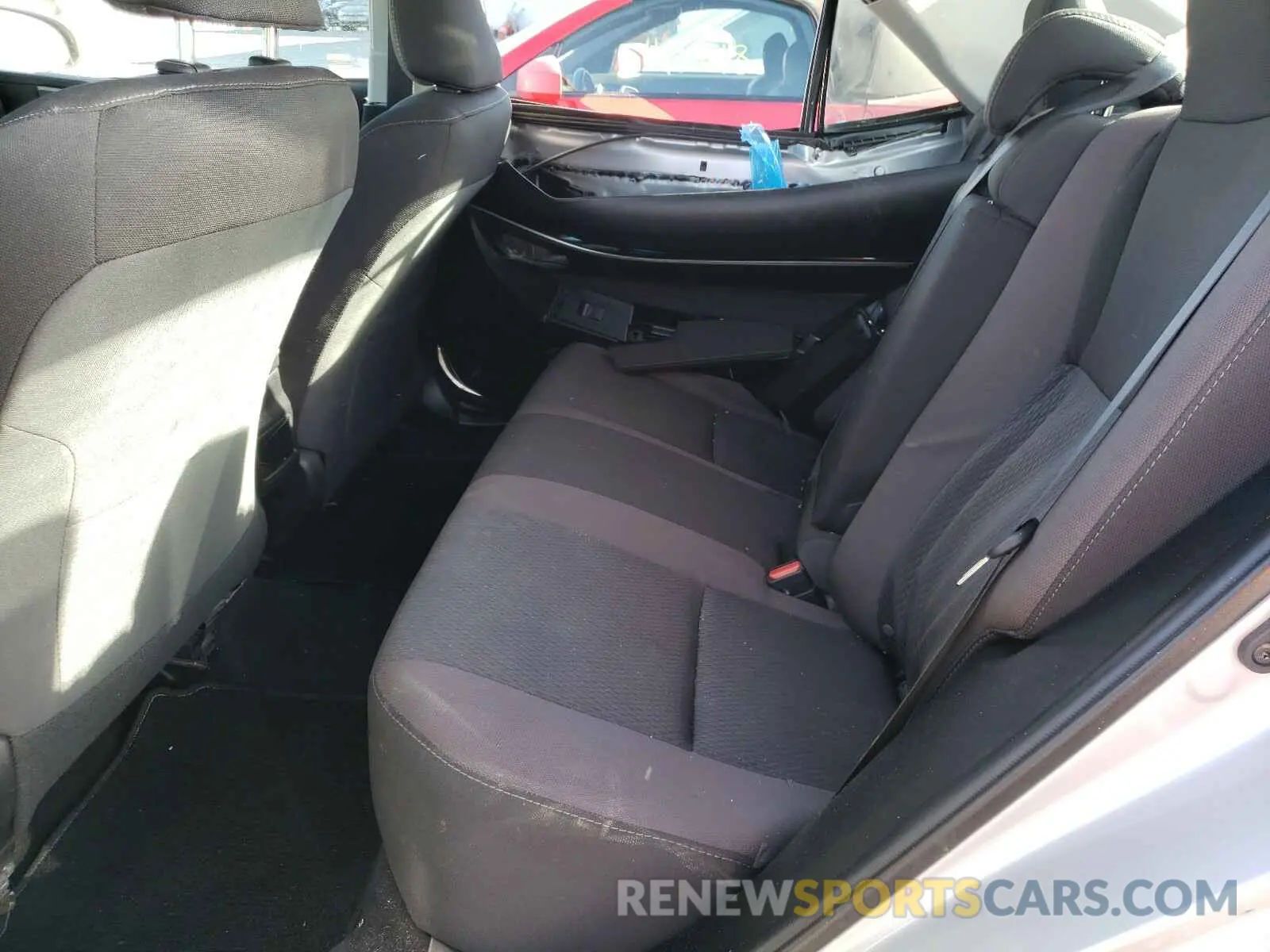 6 Photograph of a damaged car 2T1BURHEXKC163250 TOYOTA COROLLA 2019