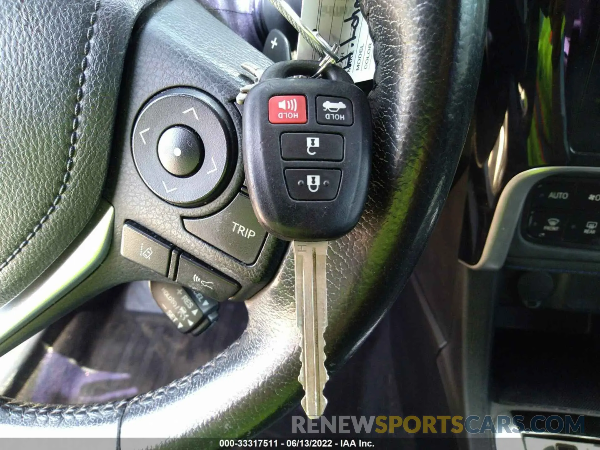 11 Photograph of a damaged car 2T1BURHEXKC168772 TOYOTA COROLLA 2019