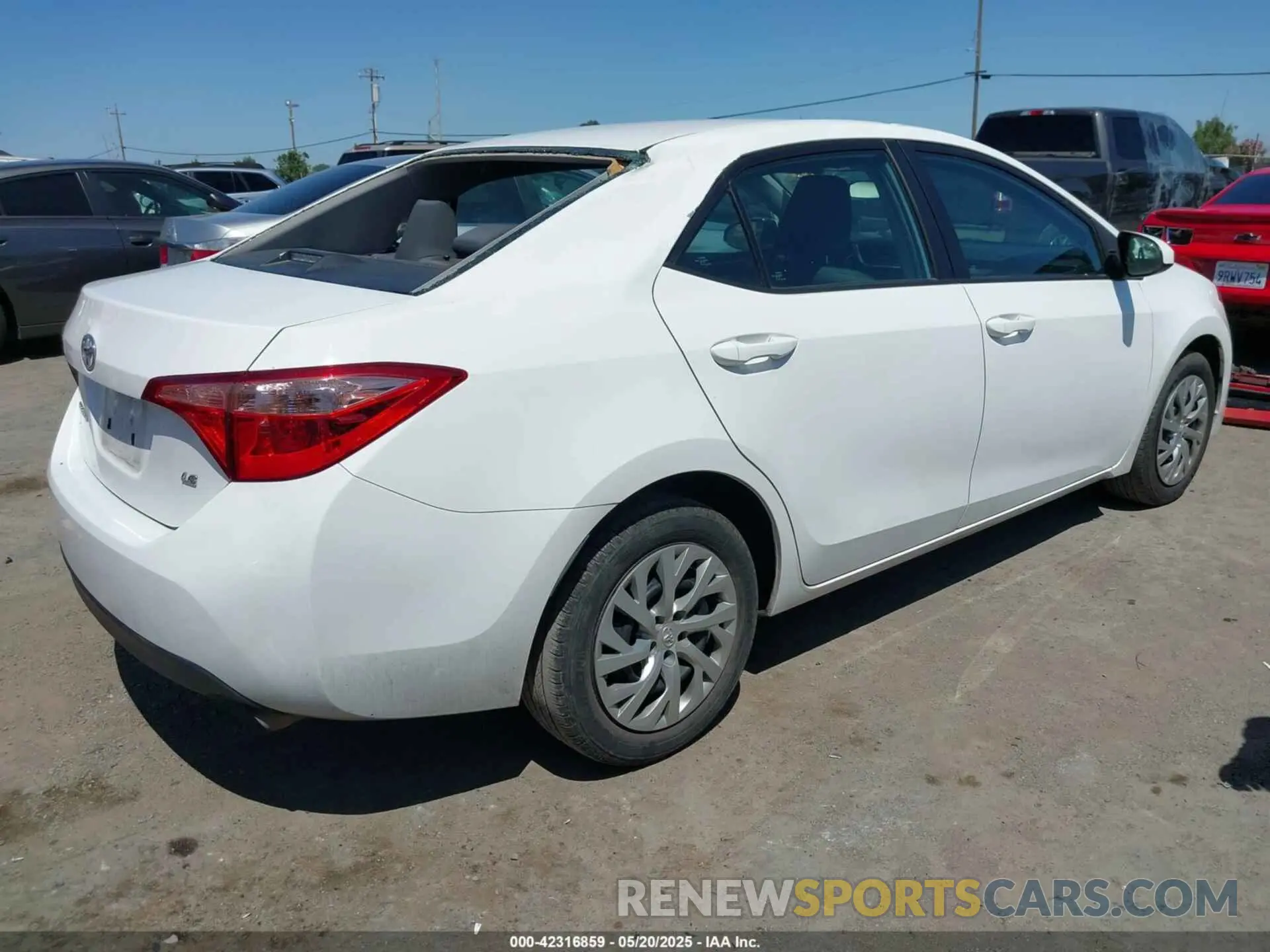 4 Photograph of a damaged car 2T1BURHEXKC177973 TOYOTA COROLLA 2019