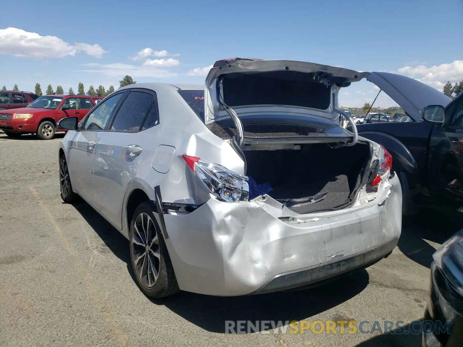 3 Photograph of a damaged car 2T1BURHEXKC180128 TOYOTA COROLLA 2019