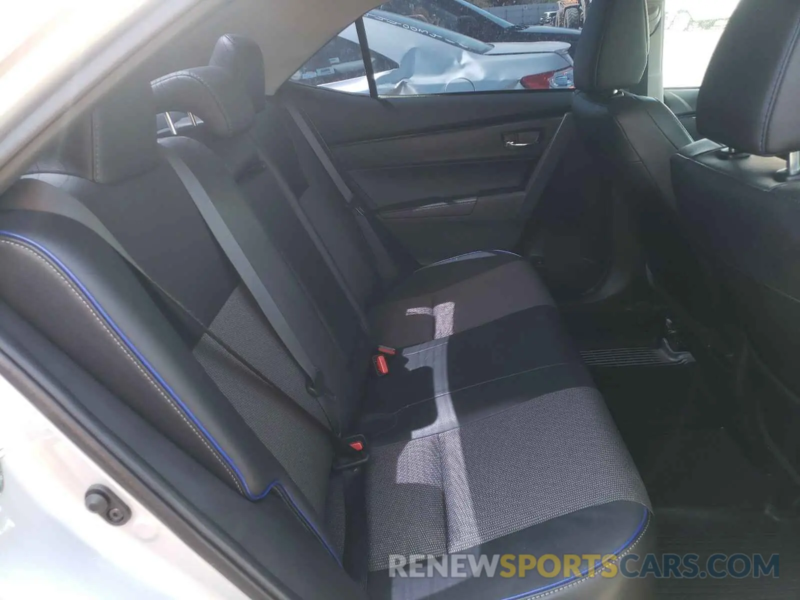 6 Photograph of a damaged car 2T1BURHEXKC180128 TOYOTA COROLLA 2019