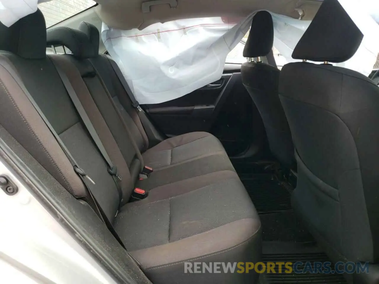10 Photograph of a damaged car 2T1BURHEXKC194479 TOYOTA COROLLA 2019