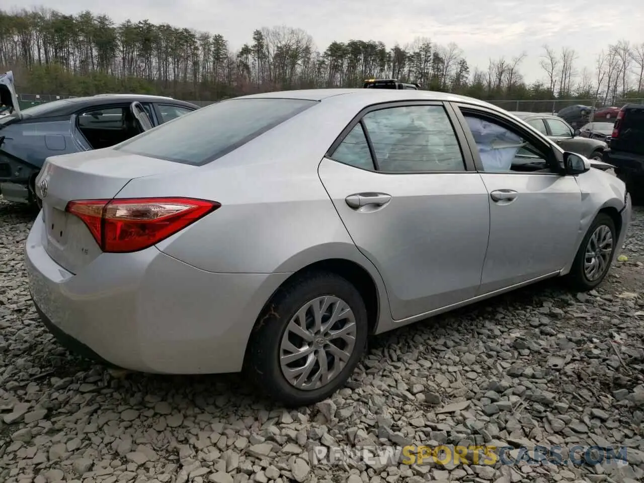 3 Photograph of a damaged car 2T1BURHEXKC194479 TOYOTA COROLLA 2019