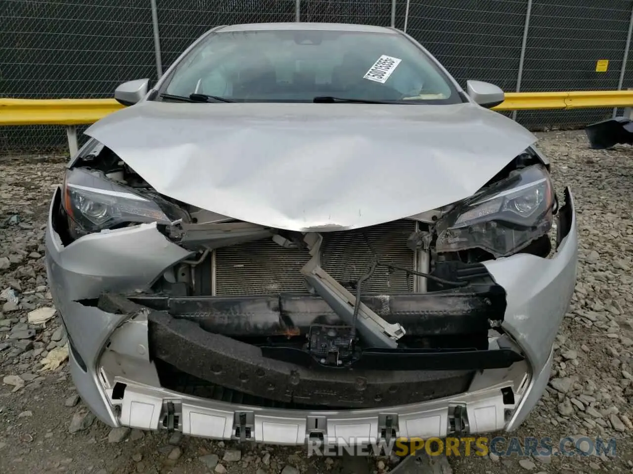 5 Photograph of a damaged car 2T1BURHEXKC194479 TOYOTA COROLLA 2019