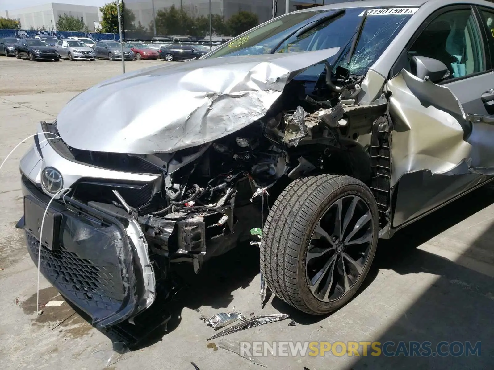 9 Photograph of a damaged car 2T1BURHEXKC196202 TOYOTA COROLLA 2019