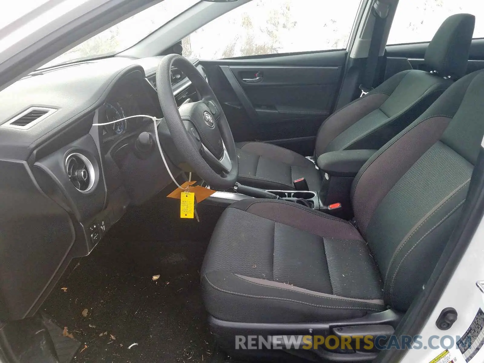 5 Photograph of a damaged car 2T1BURHEXKC197818 TOYOTA COROLLA 2019