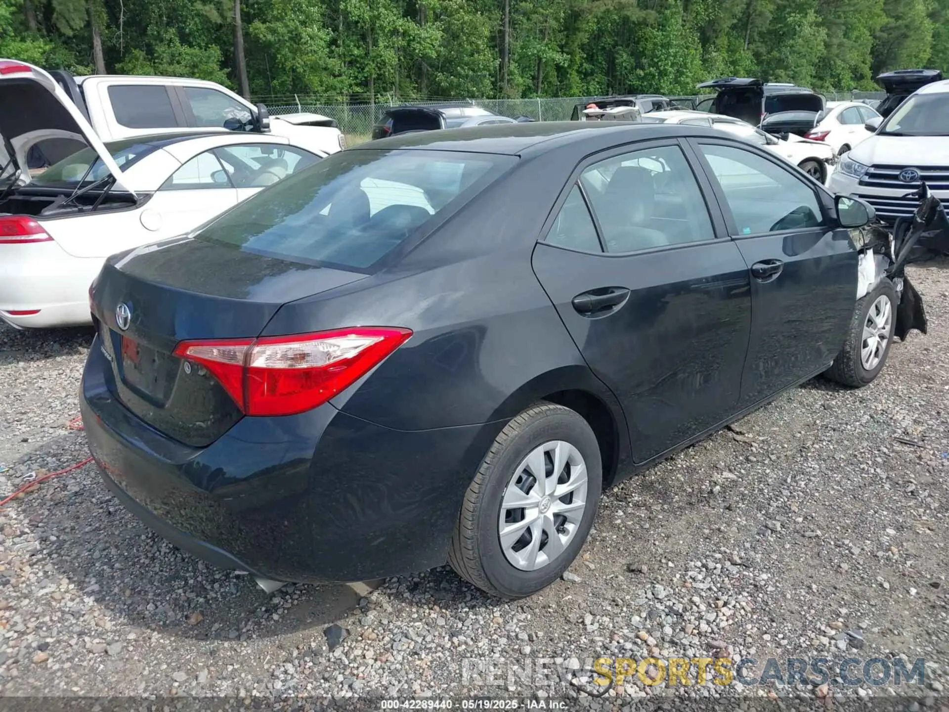 4 Photograph of a damaged car 2T1BURHEXKC200801 TOYOTA COROLLA 2019