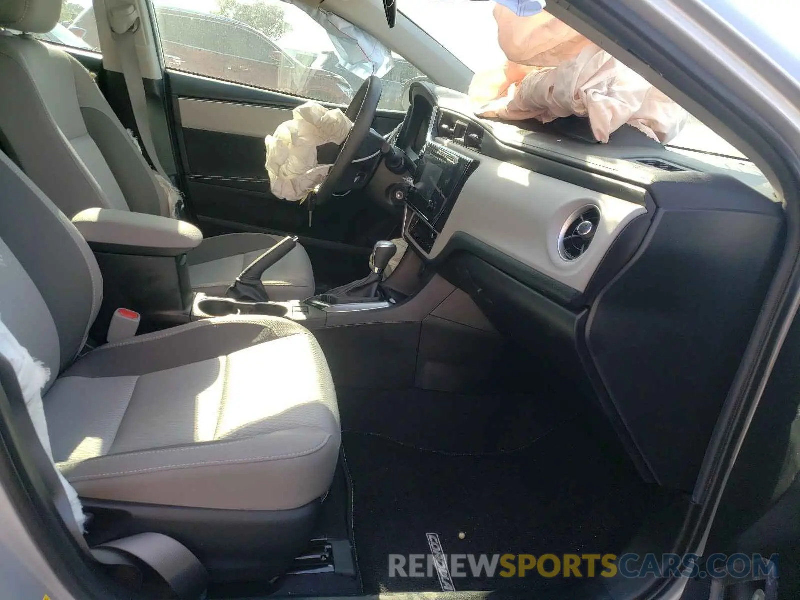 5 Photograph of a damaged car 2T1BURHEXKC204878 TOYOTA COROLLA 2019