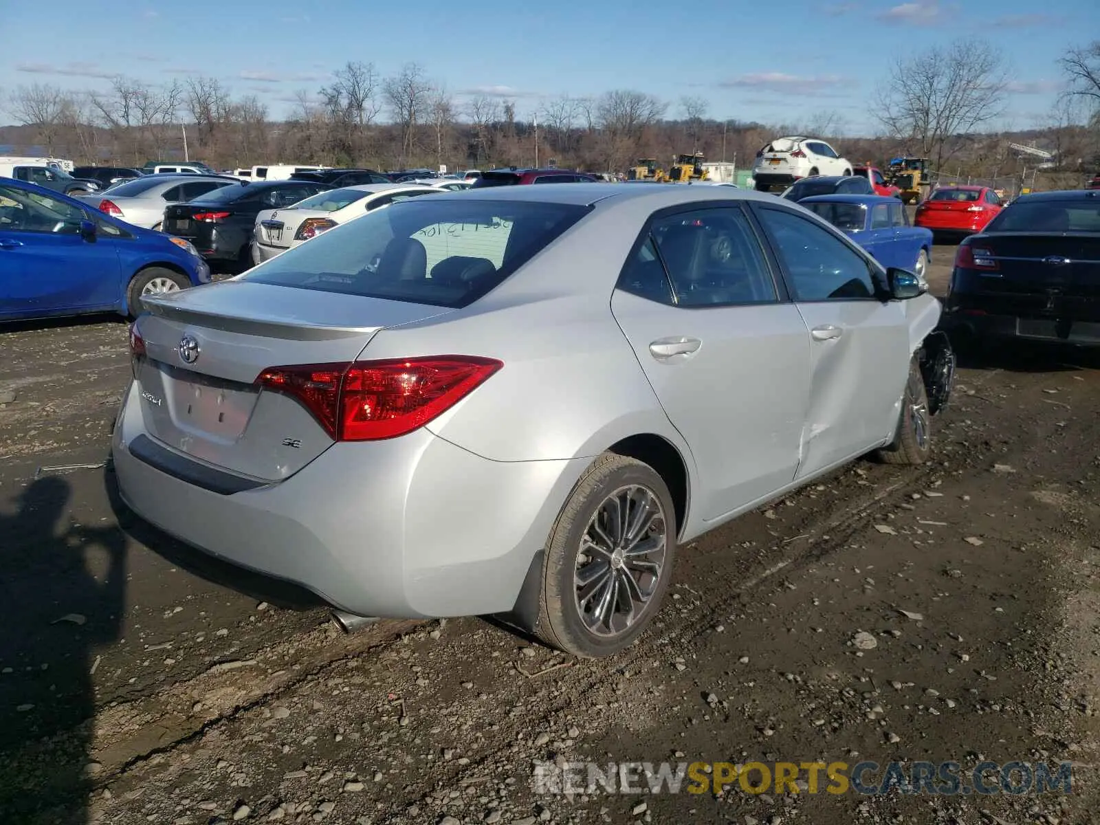 4 Photograph of a damaged car 2T1BURHEXKC214665 TOYOTA COROLLA 2019