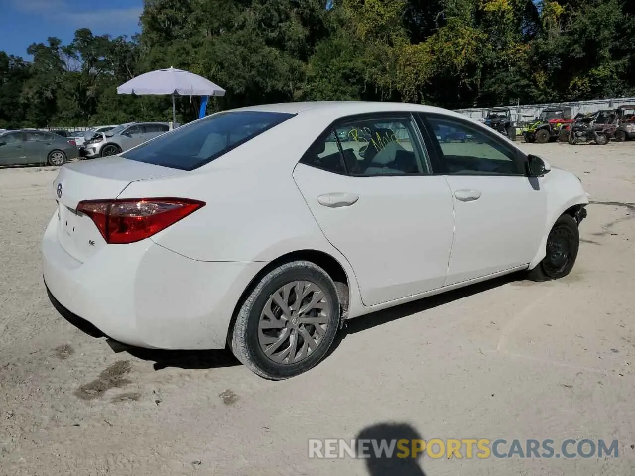 3 Photograph of a damaged car 2T1BURHEXKC219574 TOYOTA COROLLA 2019