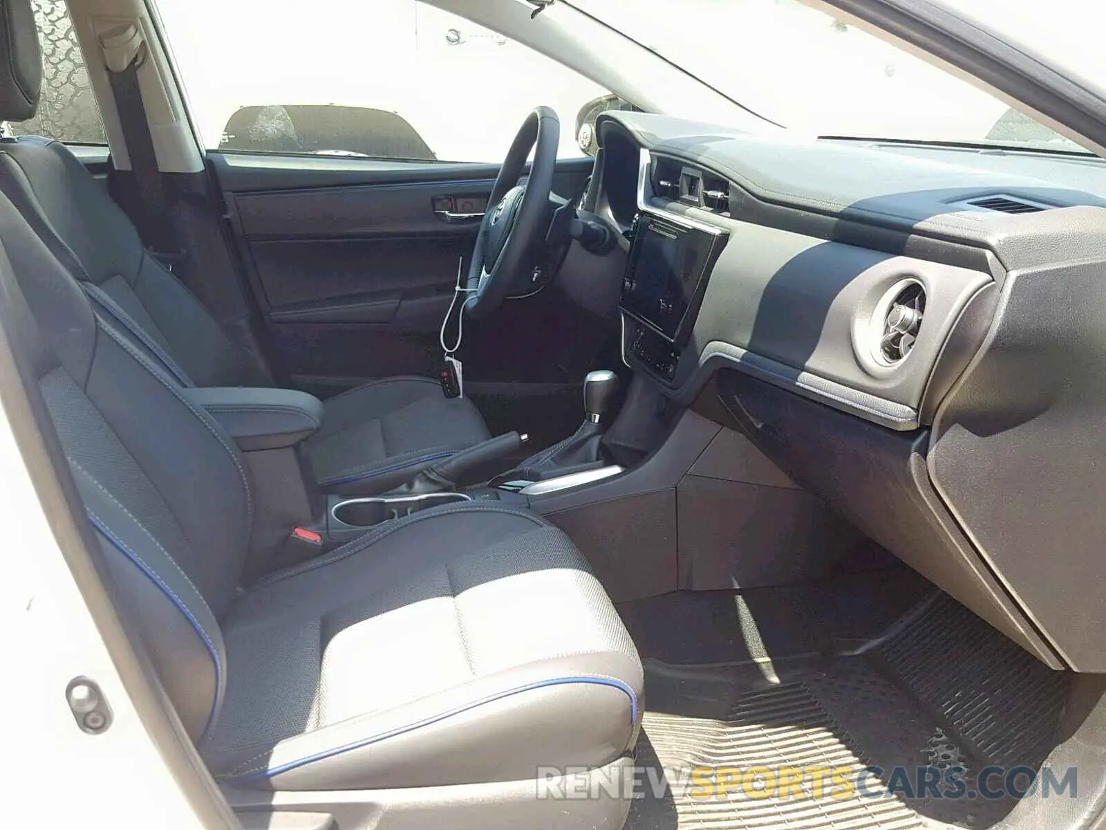 5 Photograph of a damaged car 2T1BURHEXKC231109 TOYOTA COROLLA 2019