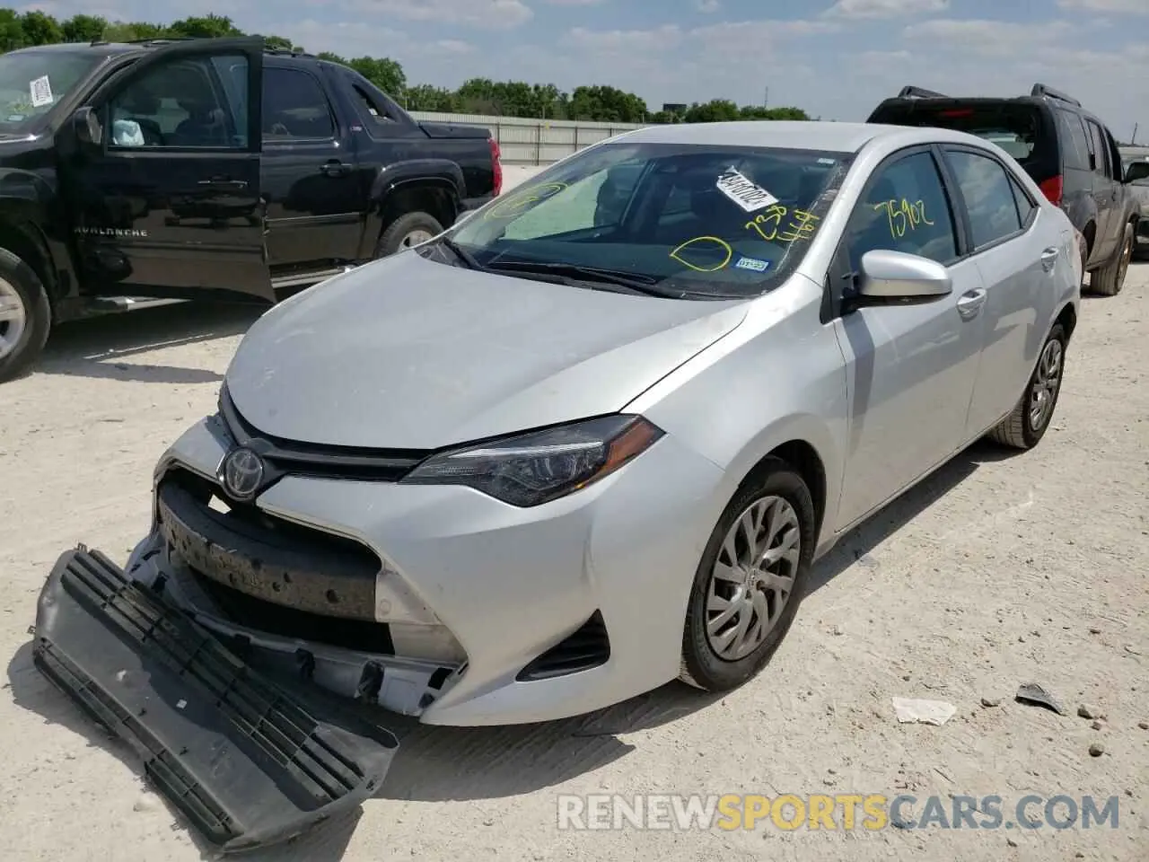 2 Photograph of a damaged car 2T1BURHEXKC238464 TOYOTA COROLLA 2019