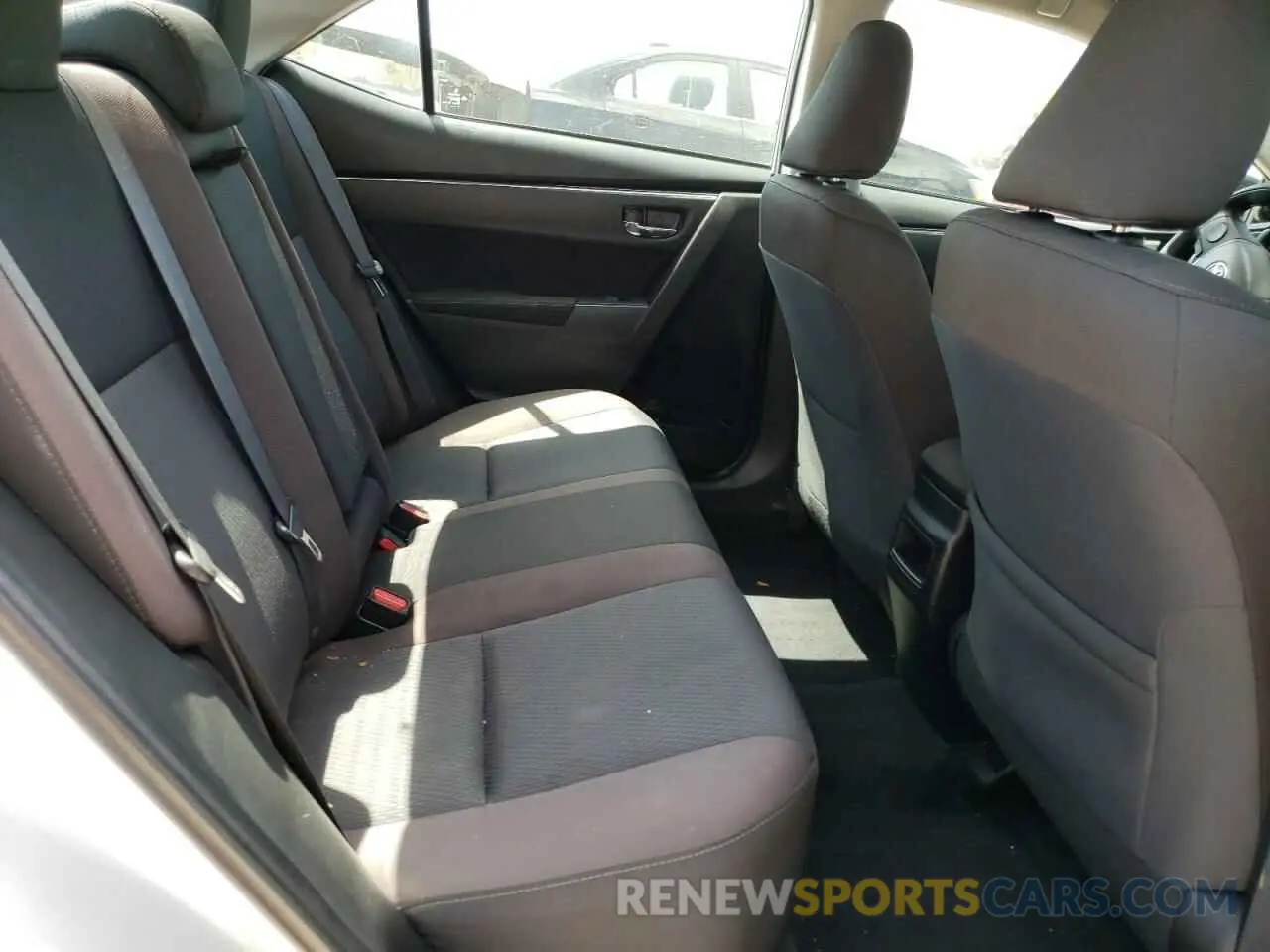 6 Photograph of a damaged car 2T1BURHEXKC238464 TOYOTA COROLLA 2019