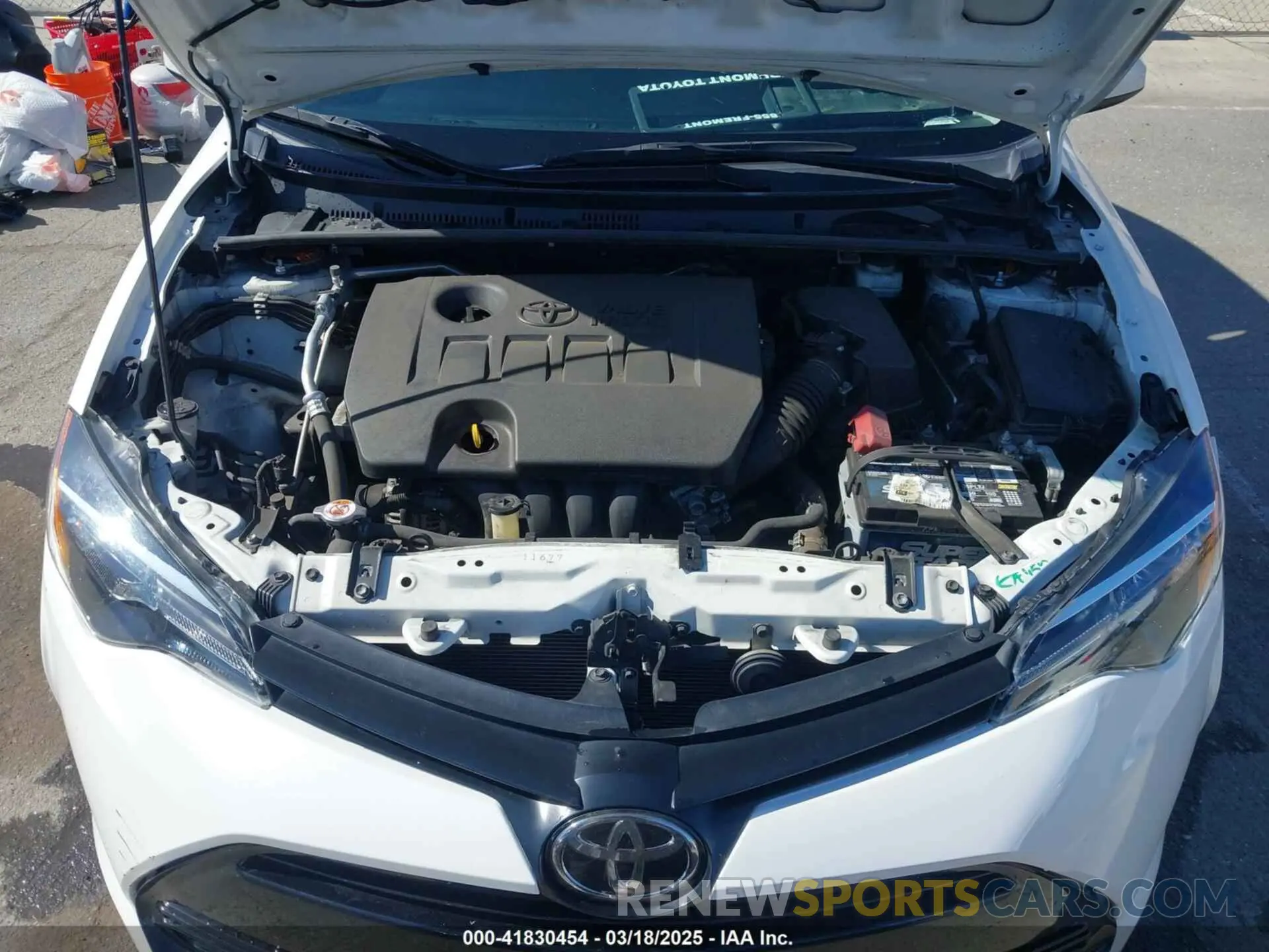 10 Photograph of a damaged car 5YFBPRHE4KP936883 TOYOTA COROLLA 2019