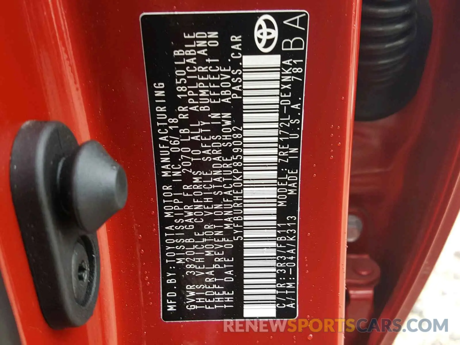 10 Photograph of a damaged car 5YFBURHE0KP859082 TOYOTA COROLLA 2019