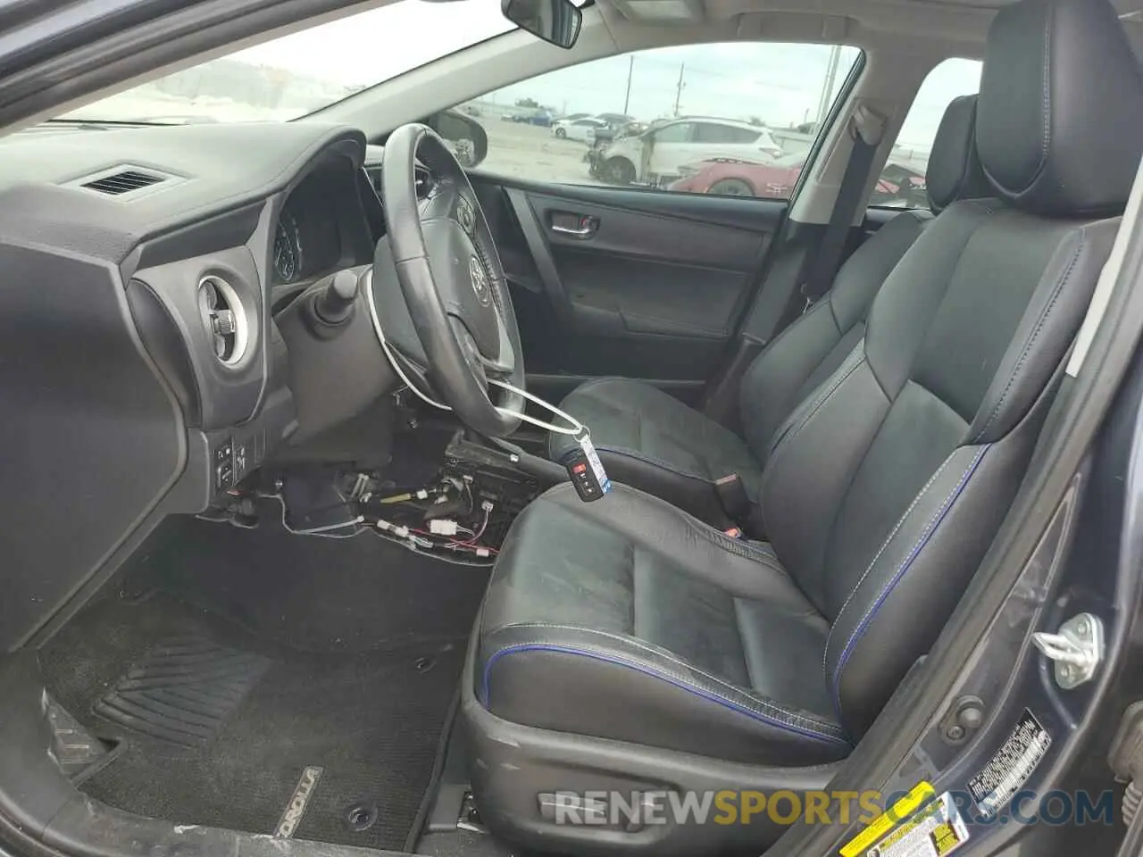 7 Photograph of a damaged car 5YFBURHE0KP860605 TOYOTA COROLLA 2019