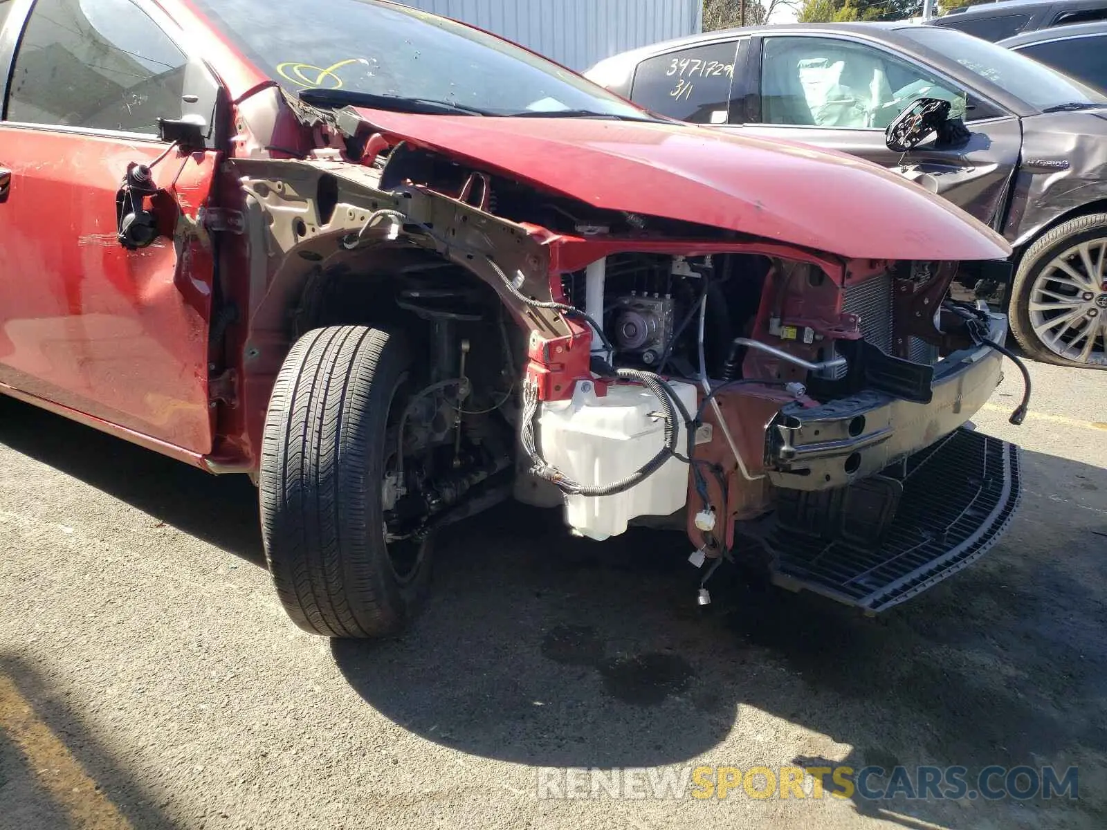 9 Photograph of a damaged car 5YFBURHE0KP862354 TOYOTA COROLLA 2019