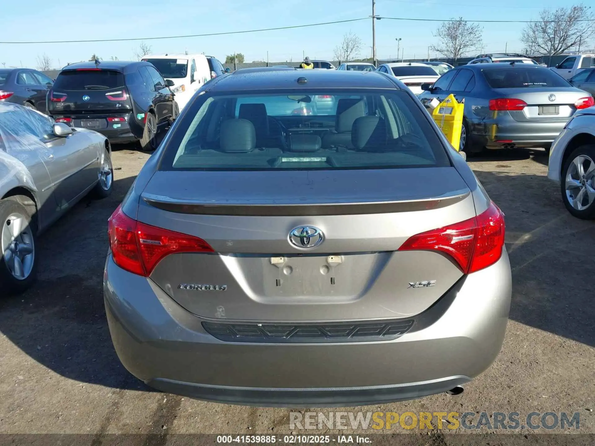 16 Photograph of a damaged car 5YFBURHE0KP862533 TOYOTA COROLLA 2019
