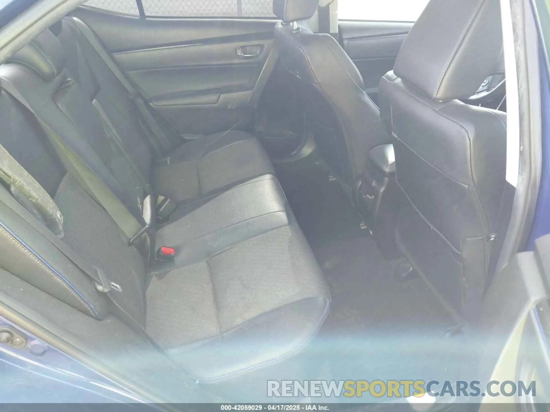 8 Photograph of a damaged car 5YFBURHE0KP862872 TOYOTA COROLLA 2019