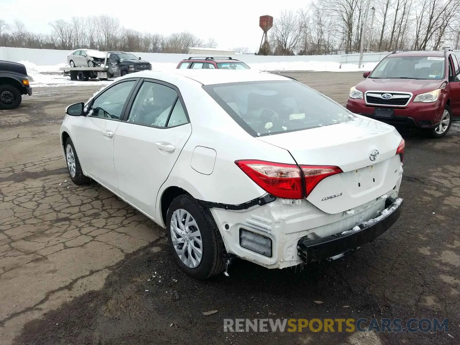 3 Photograph of a damaged car 5YFBURHE0KP864105 TOYOTA COROLLA 2019