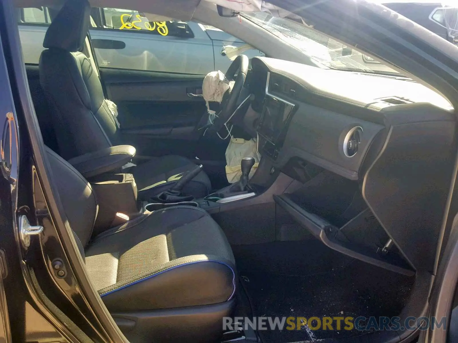 5 Photograph of a damaged car 5YFBURHE0KP869322 TOYOTA COROLLA 2019
