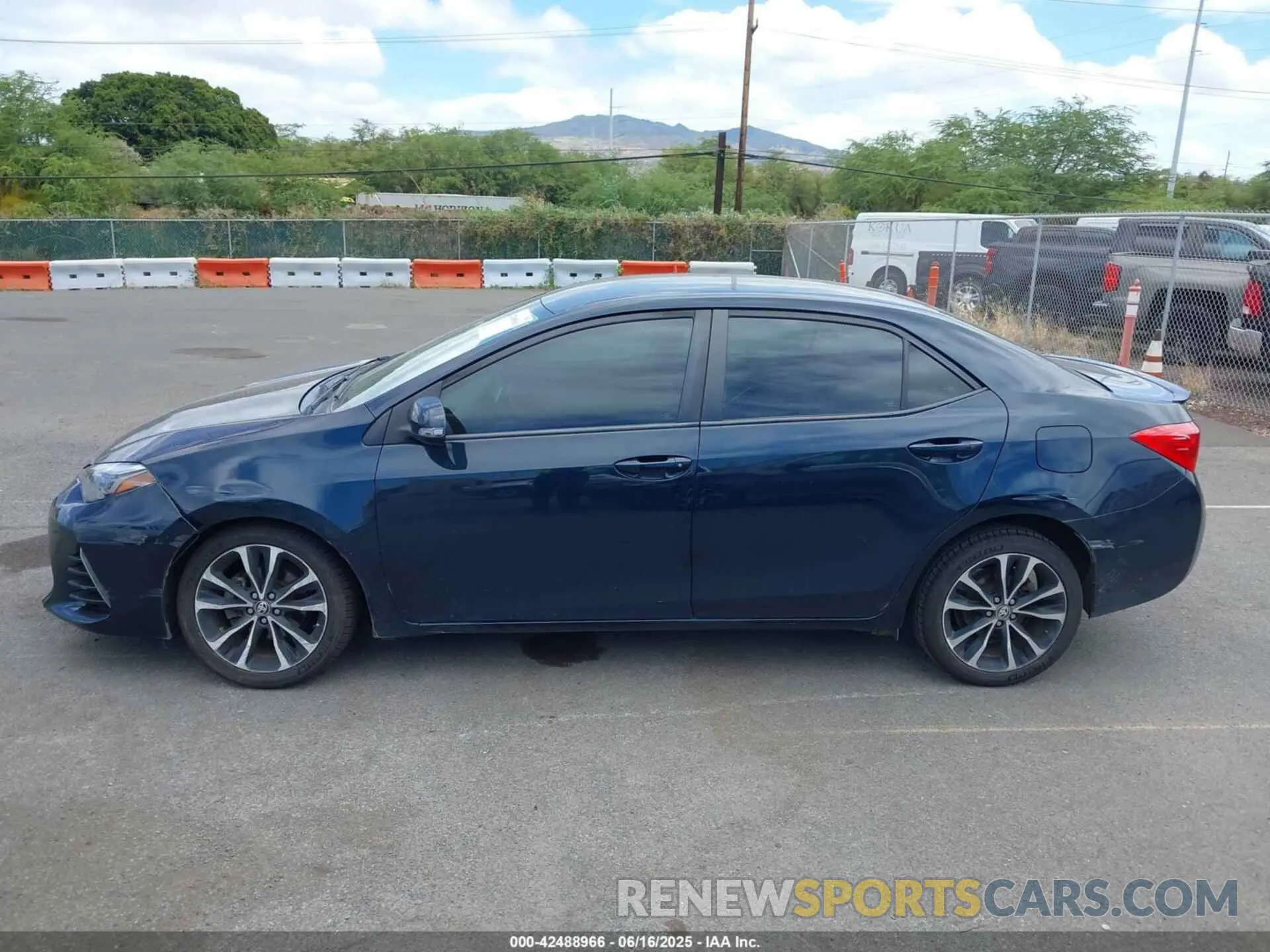 14 Photograph of a damaged car 5YFBURHE0KP869532 TOYOTA COROLLA 2019